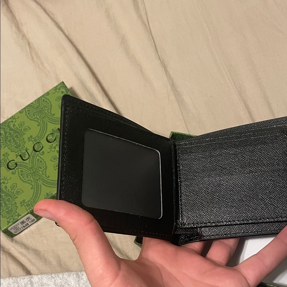 Gucci Black and Gold Tiger Card Holder - Picture 4 of 5